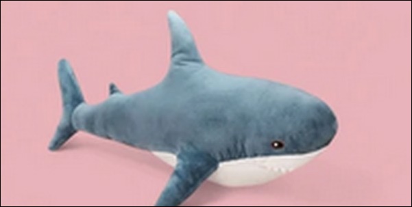 イルカのぬいぐるみ